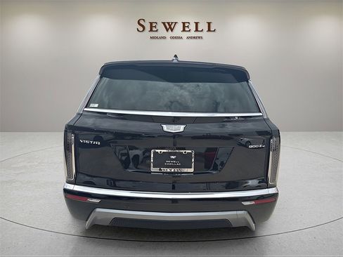 New 2026 Cadillac Vistiq Luxury image 6