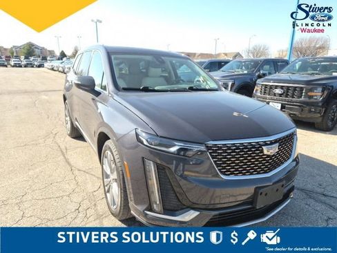 Used 2023 Cadillac XT6 Premium Luxury w/ Technology Package image 3