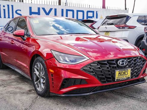Used 2020 Hyundai Sonata SEL image 3