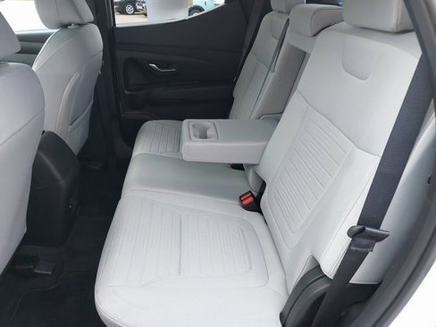 Used 2025 Hyundai Santa Cruz SE image 14