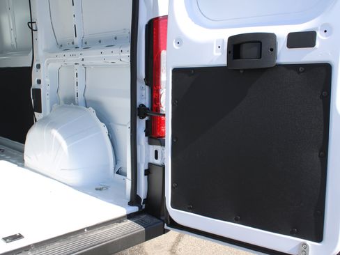 New 2026 RAM ProMaster 1500 w/ Convenience Group FWD image 42