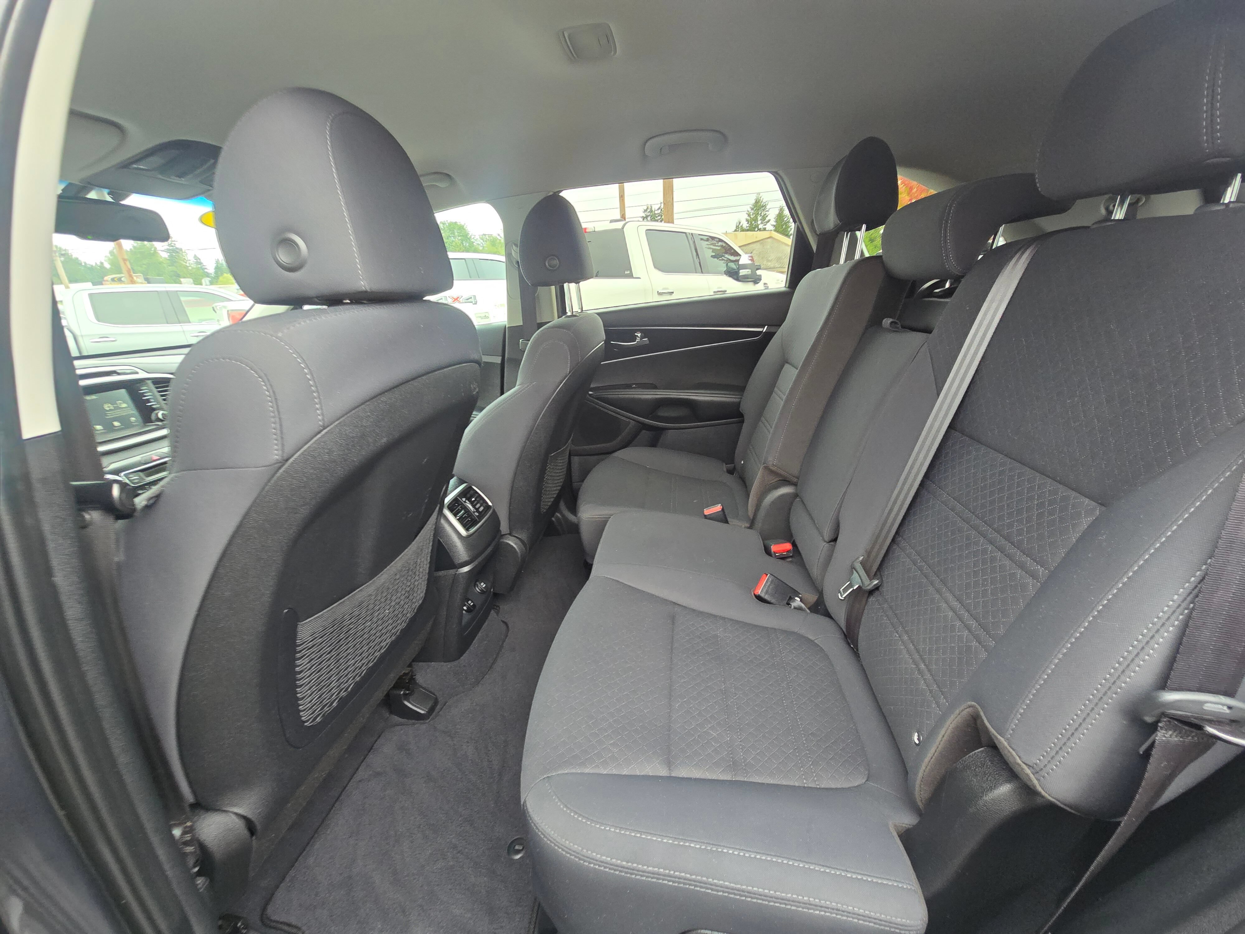 Used 2019 Kia Sorento AWD w/ LX Convenience Package image 16