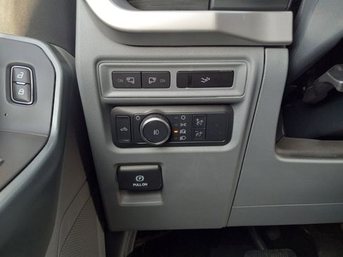 Used 2022 Ford F150 XLT w/ Equipment Group 302A High image 25