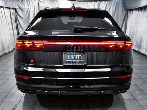 Used 2024 Audi SQ8 Prestige w/ Prestige Package image 5