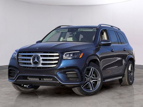 New 2026 Mercedes-Benz GLS 450 4MATIC image 1