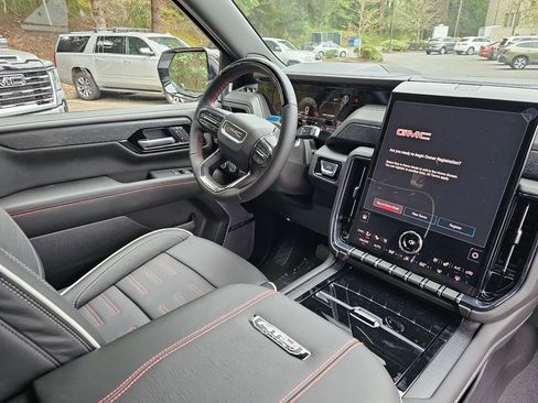 New 2026 GMC Yukon AT4 Ultimate AWD/4WD image 8