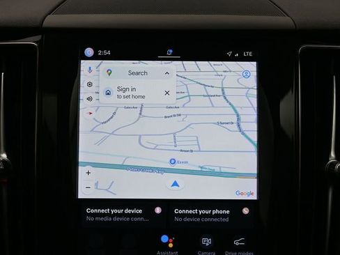 Used 2023 Volvo XC60 B5 Plus w/ Climate Package image 14