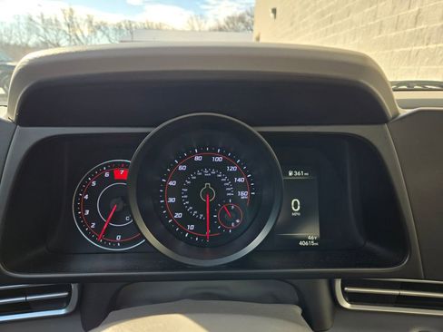 Used 2023 Hyundai Elantra SEL w/ Cargo Package FWD image 19