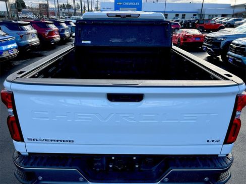 Used 2022 Chevrolet Silverado 3500 LTZ w/ LTZ Premium Package image 25