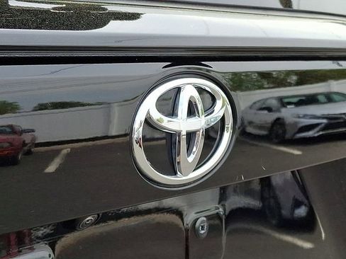 Certified 2024 Toyota RAV4 LE AWD/4WD image 28