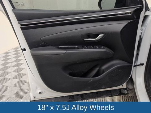 Used 2022 Hyundai Santa Cruz SEL image 32