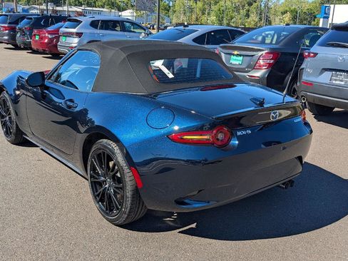 New 2026 MAZDA MX-5 Miata Club w/ Interior Package RWD image 4