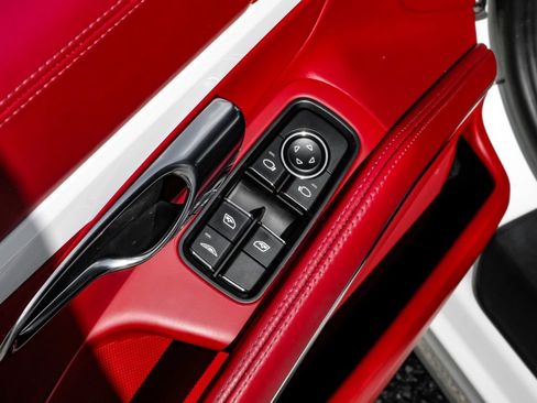Used 2018 Porsche 911 Carrera RWD image 35