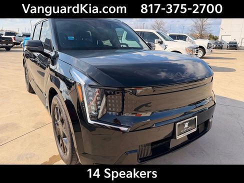 Certified 2026 Kia EV9 Land w/ Nightfall Edition Package AWD/4WD image 5
