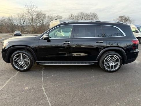 Certified 2026 Mercedes-Benz GLS 450 4MATIC image 9