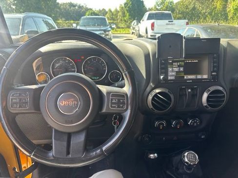 Used 2015 Jeep Wrangler Sport w/ Quick Order Package 23S AWD/4WD image 11