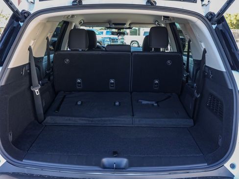 New 2025 Nissan Pathfinder SV image 16