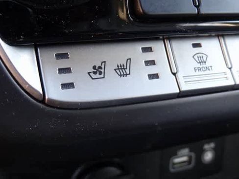 Used 2018 Hyundai Sonata Limited image 13