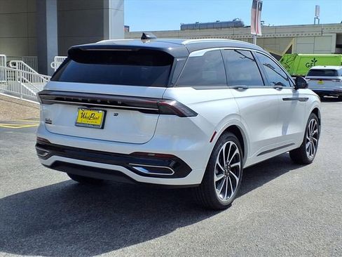 New 2026 Lincoln Nautilus Black Label image 2