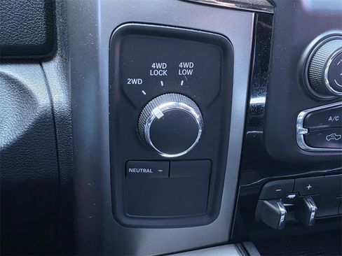 Used 2018 RAM 2500 Laramie w/ Sport Appearance Group image 22