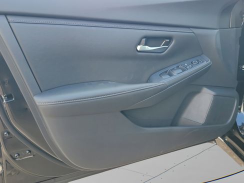 Used 2025 Nissan Sentra SV w/ All-Weather Package FWD image 19