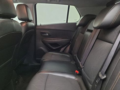 Used 2018 Chevrolet Trax LT w/ LT Convenience Package AWD/4WD image 18