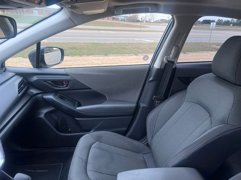 Used 2024 Subaru Crosstrek 2.0i Premium image 12