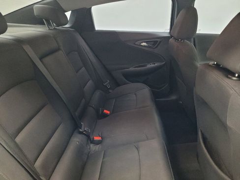 Used 2018 Chevrolet Malibu LS w/ LPO, Convenience Package 1 FWD image 19