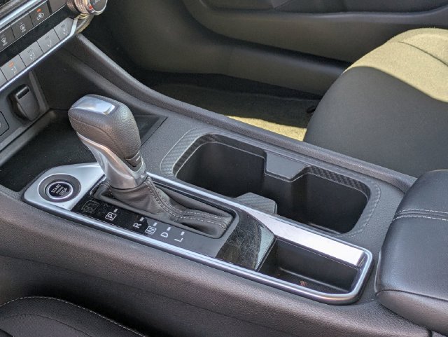 Used 2025 Nissan Sentra SV FWD image 21