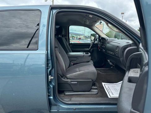 Used 2009 Chevrolet Silverado 1500 LT w/ Power Pack Plus AWD/4WD image 18