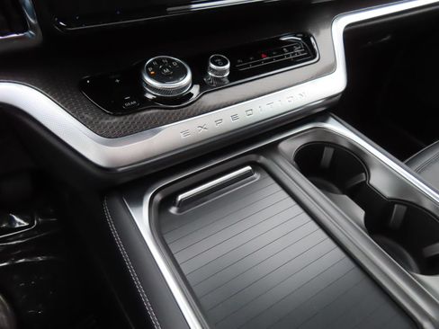 New 2026 Ford Expedition Platinum w/ Stealth Appearance Package AWD/4WD image 41