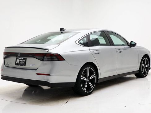 Used 2024 Honda Accord Sport image 9