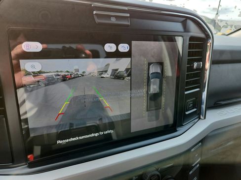 New 2026 Ford F250 XLT w/ XLT Premium Package AWD/4WD image 19