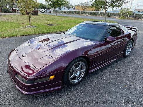 Used 1996 Chevrolet Corvette Coupe image 1