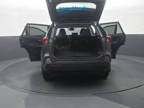 Used 2022 Toyota RAV4 XLE Premium FWD image 40
