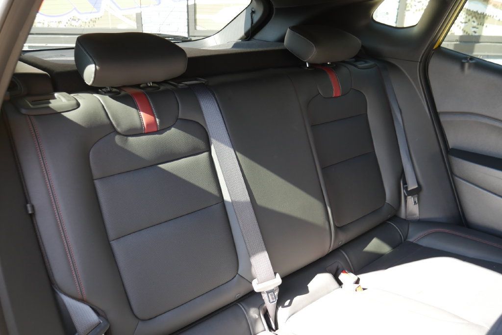 Used 2024 Chevrolet Trax RS w/ Sunroof Package FWD image 14