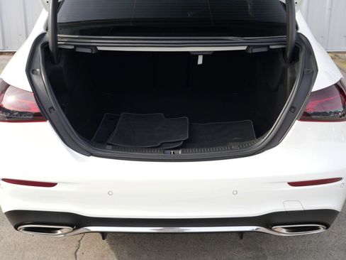 Used 2021 Mercedes-Benz E 350 Sedan w/ Premium Package image 9