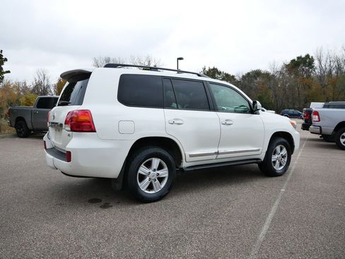 Used 2015 Toyota Land Cruiser image 71