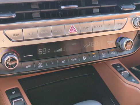 Used 2025 Kia Telluride EX X-Pro image 19