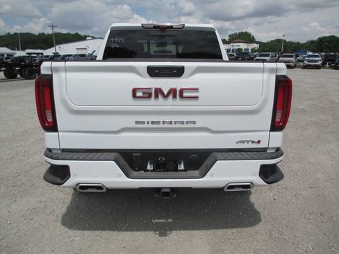 New 2026 GMC Sierra 1500 AT4 w/ AT4 Premium Package AWD/4WD image 7