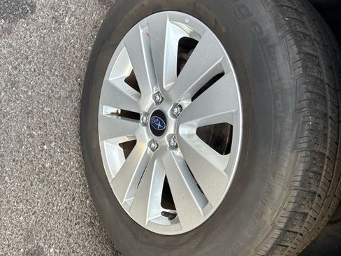 Used 2016 Subaru Outback 2.5i Premium image 28