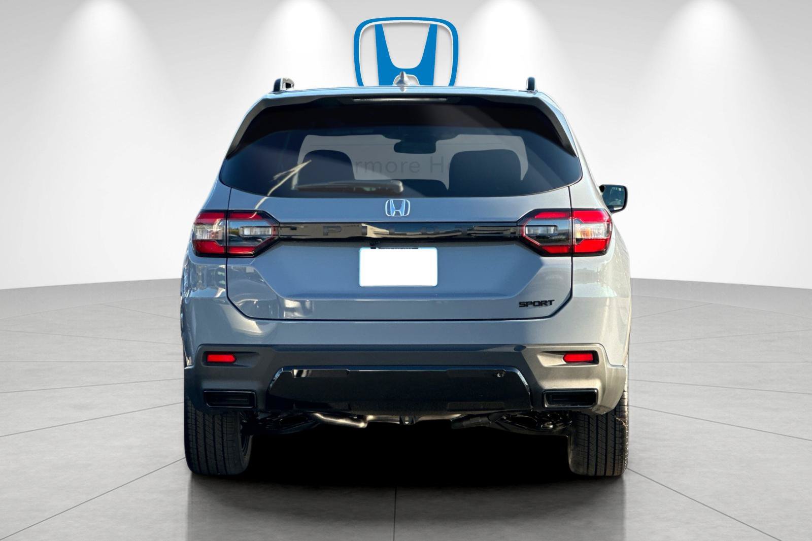 New 2026 Honda Pilot Sport image 5