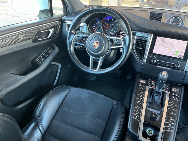 Used 2017 Porsche Macan GTS AWD/4WD image 17
