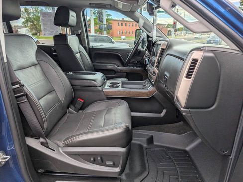 Used 2017 GMC Sierra 2500 Denali AWD/4WD image 18