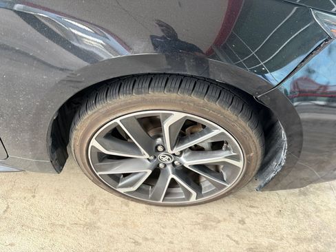 Used 2020 Toyota Corolla SE w/ SE Premium Package FWD image 21