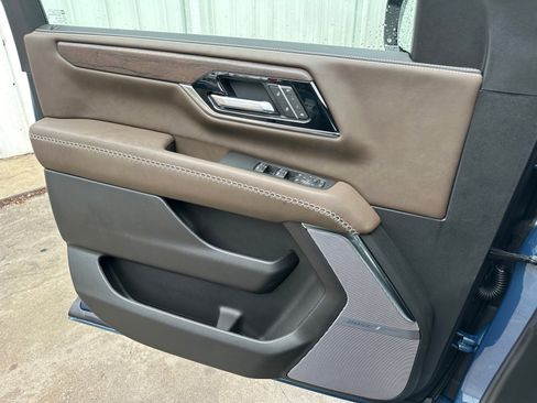 New 2026 GMC Yukon Denali Ultimate AWD/4WD image 30