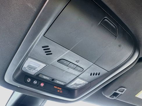 Used 2024 Buick Enclave Essence w/ Sport Touring Edition FWD image 18