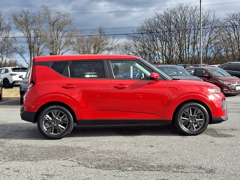 Used 2021 Kia Soul S image 7