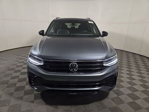Used 2023 Volkswagen Tiguan SE R-Line image 2