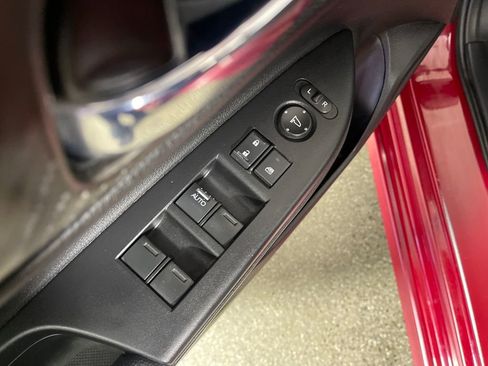 Used 2017 Honda Accord Sport image 16